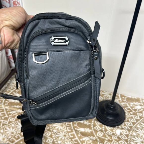 R-Beat canvas  Sling-Crossbody Bag - Picture 10 of 10